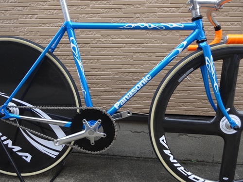 自転車・競輪フレーム　パナソニック　ブルー 競輪選手 佐藤慎太郎 「走る」×「作る」プロフェッショナル対談
